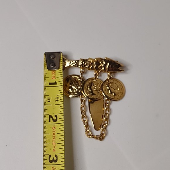 Gold Tone Fish And Dangling Chain Brooch - Picture 7 of 10